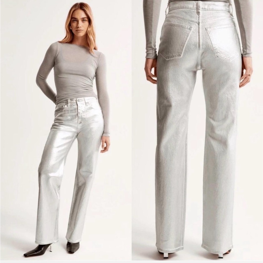 🌸NWT ABERCROMBIE & FITCH CURVE LOVE 90’S RELAXED SILVER JEANS SIZE 25/0🌸